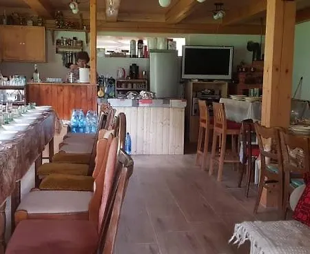 Oereg Tornacos Lak