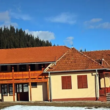 Country house Oereg Tornacos Lak Lunca de Sus